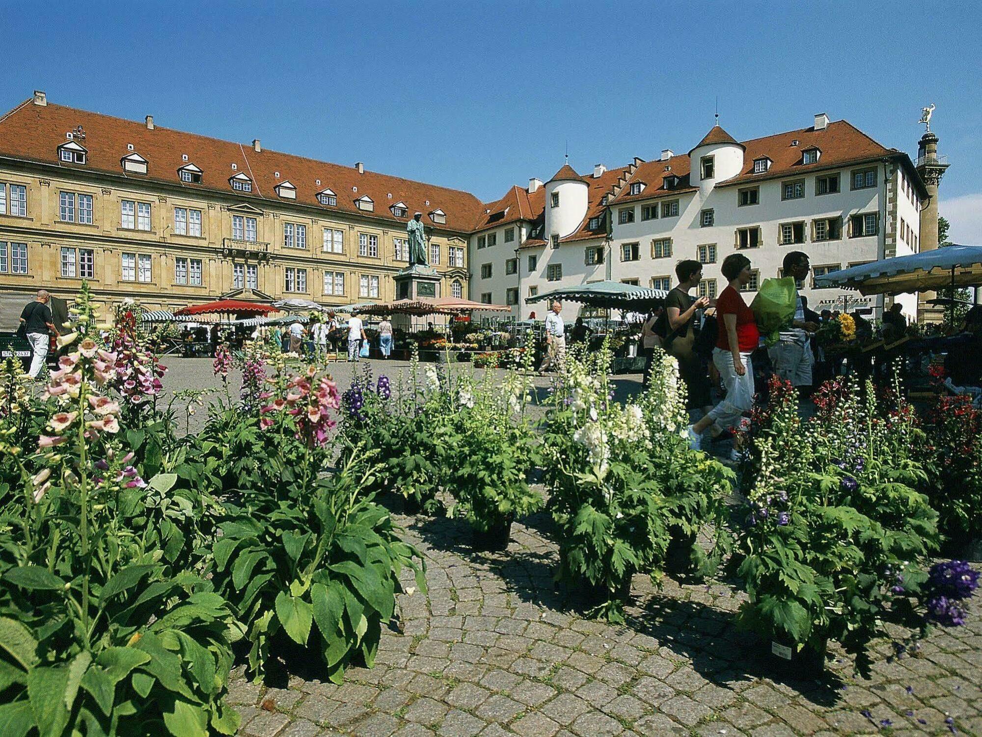 ibis Stuttgart Centrum Exteriör bild